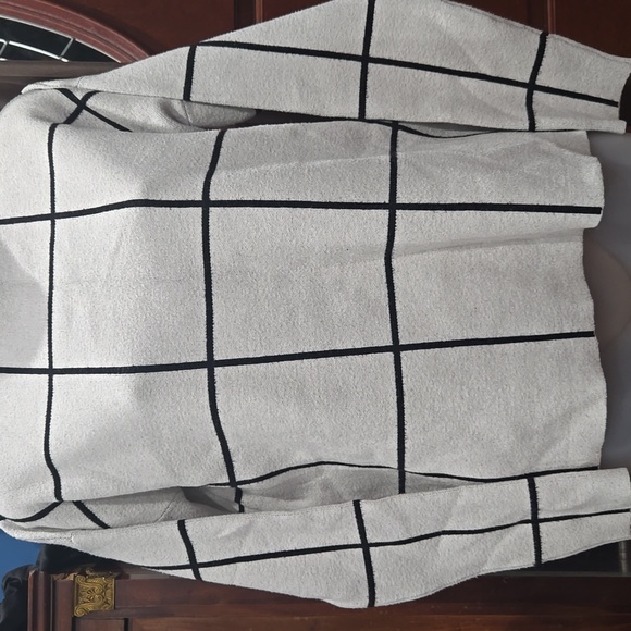 Cynthia Rowley Sweaters - Cynthia Rowley White and Black Windowpane Mockneck Sweater
